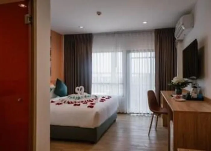 The Iconic Don Mueang Airport Hotel 4*